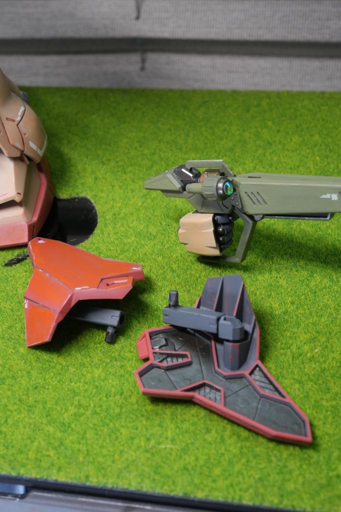 I trimmed a pair of Gunpla option parts(07) to extend the joints of binder wings at the back, re-creating its classic in-movie scene at Davao ;)&nbsp;Used HIQ parts on sensors at mono-eye head and beam rifle.&nbsp;