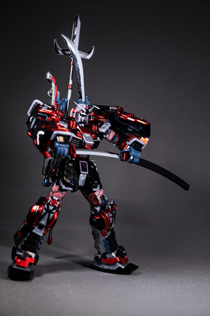 真武者頑駄無 戦国の陣 黒衣大鎧–2枚目/制作者：しるばにあ