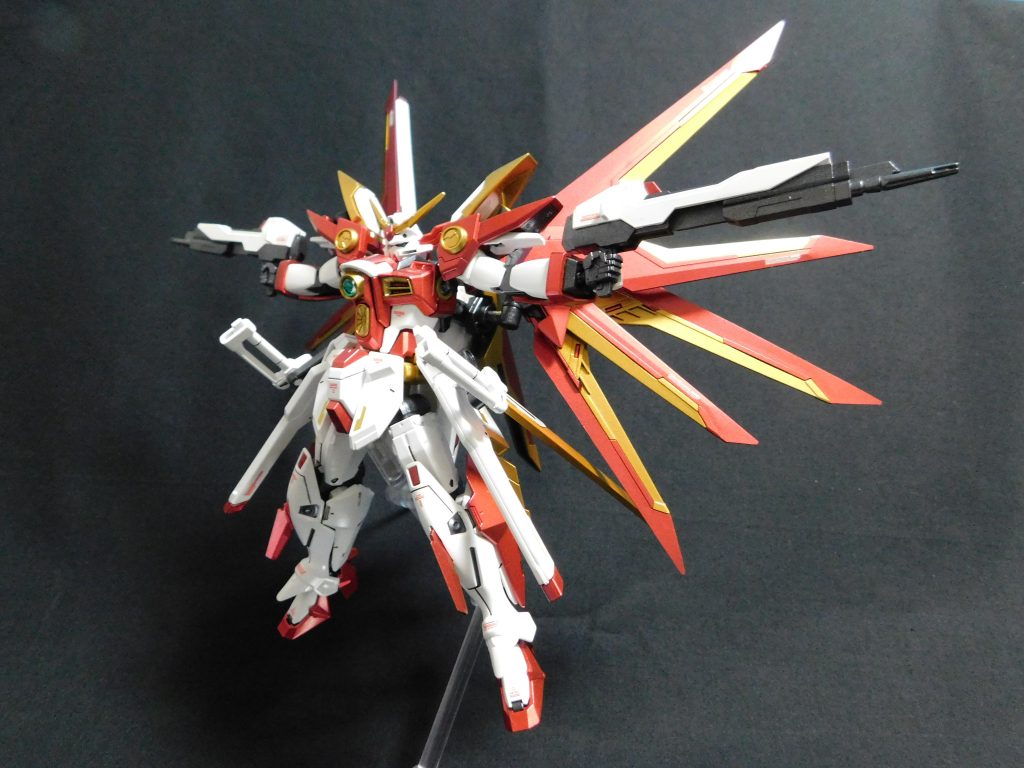 ウイングガンダム(ゼロ)と言えばこれ!ローリングツインバスターライフル。TVアニメで初放映された時にはシビれましたね。