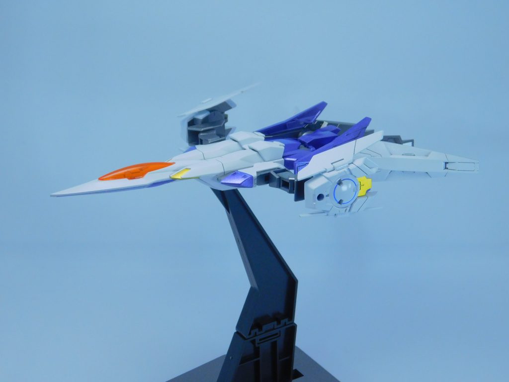 【サーライザーエース】エースユニット装着状態。普通にソードビットをつけ忘れました(gundam-kao9)こちらは直線機動を主としているので、その分移動スピードは高め。支援戦闘機としては一番まとまってるかな？