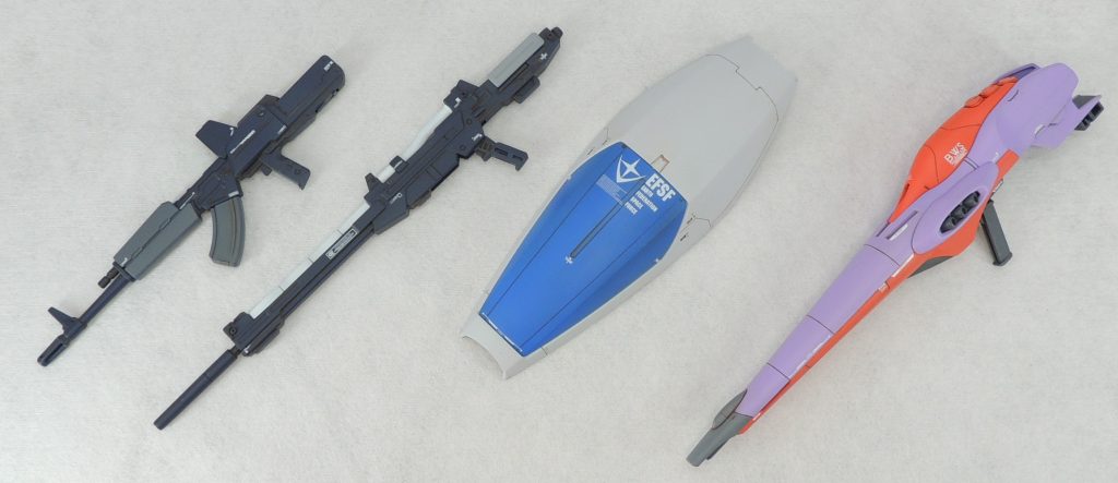 　各種手持ち武装を並べてみました。