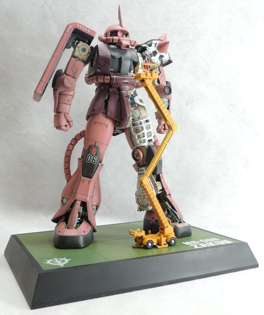 MG1/100МS-06Sシャア専用ザクVer.2.0［カットモデル・メカニックモデル／電飾仕様］