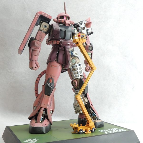 MG1/100МS-06Sシャア専用ザクVer.2.0［カットモデル・メカニックモデル／電飾仕様］