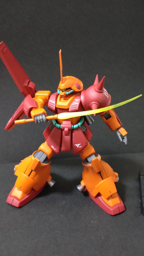 前回同様、サーベル曲げてみました。マラサイ、本当にいいキットだと思います。作っていて楽しかったです。