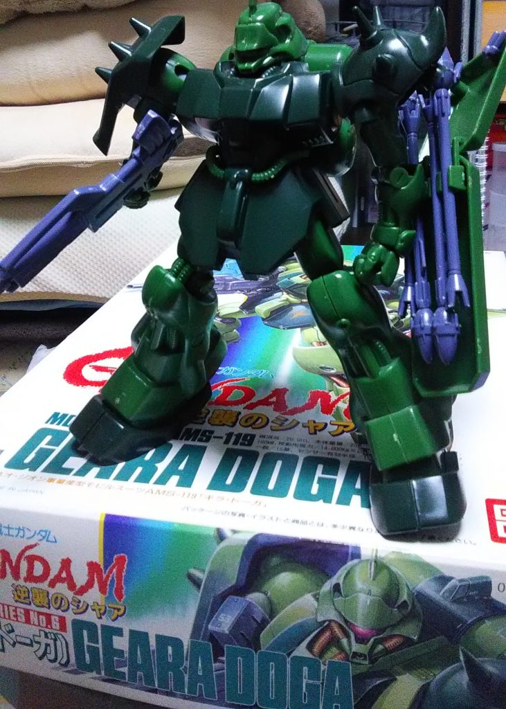 ただやっぱり、人の作品を見る方が楽・・。