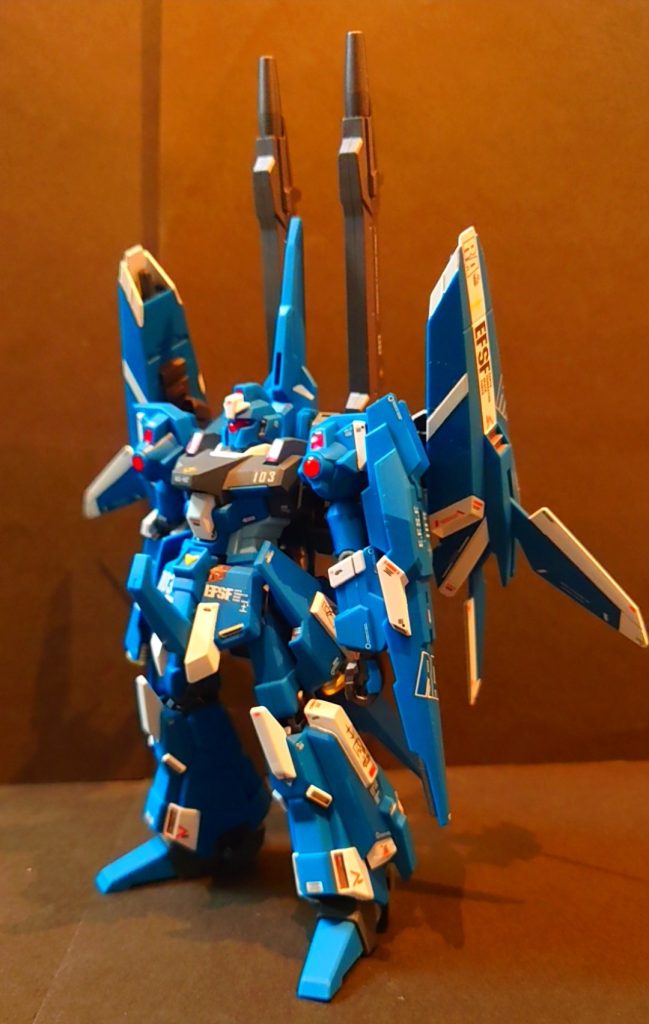 センサー類はシールの上からレジンでコーティングしてます。