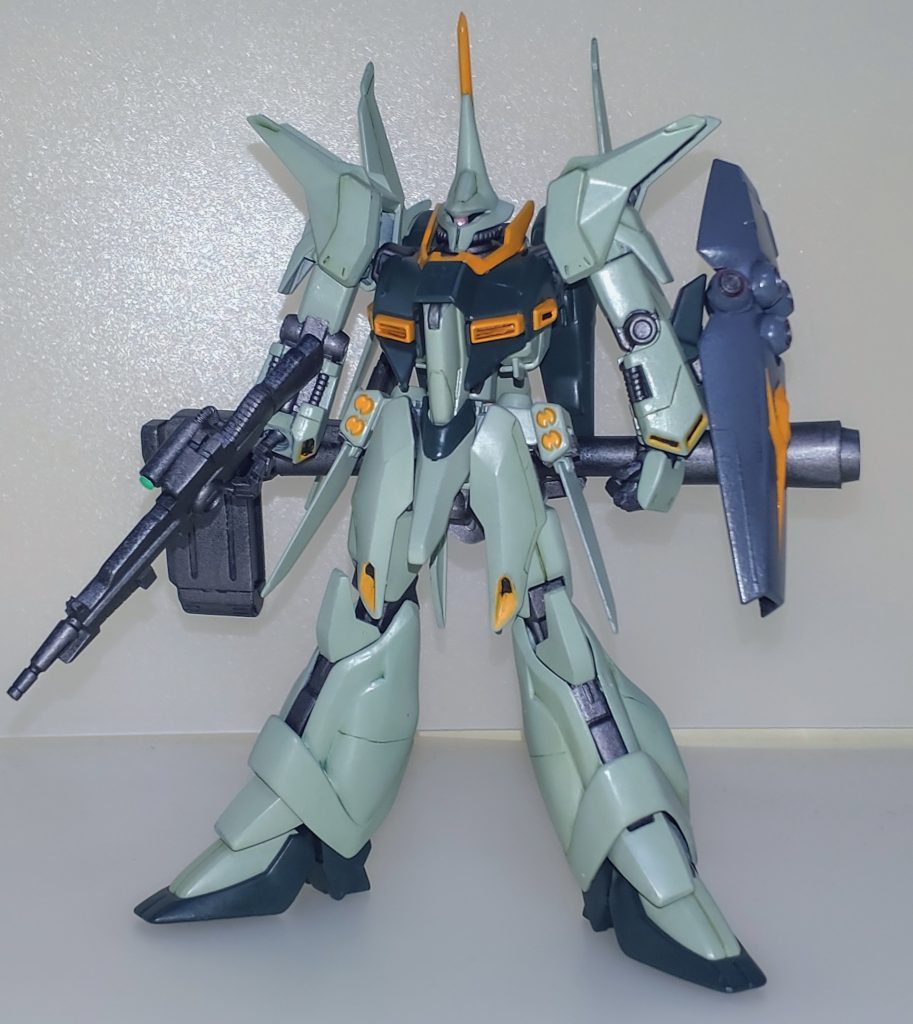 フル装備A。緑をザクカラーに変更しただけでもだいぶ印象が変わります。