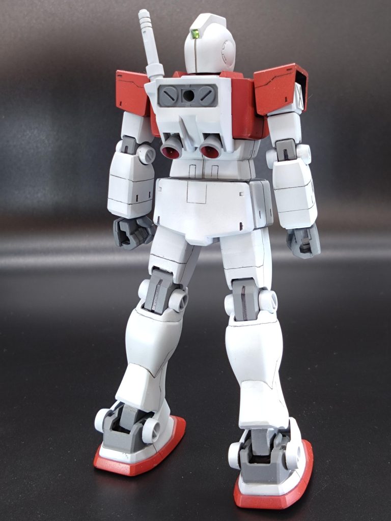 モールドはバトルオペレーション版のジムのデザインを参考にしています。