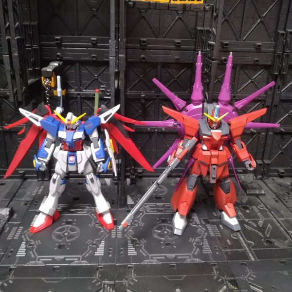 まだ旧HGキットのままです