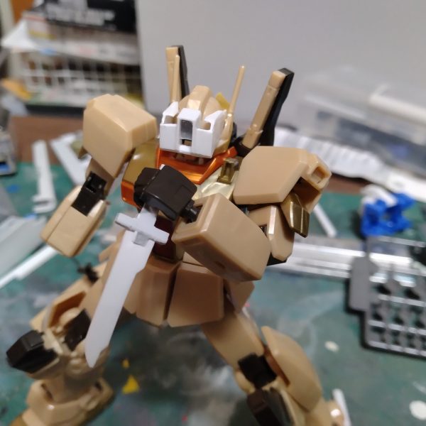 逆シャアジムIIIをエコーズジェガン参考に改造中。エコーズジェガン採用前の配備機という設定。武装がほぼフルスクラッチ（4枚目）