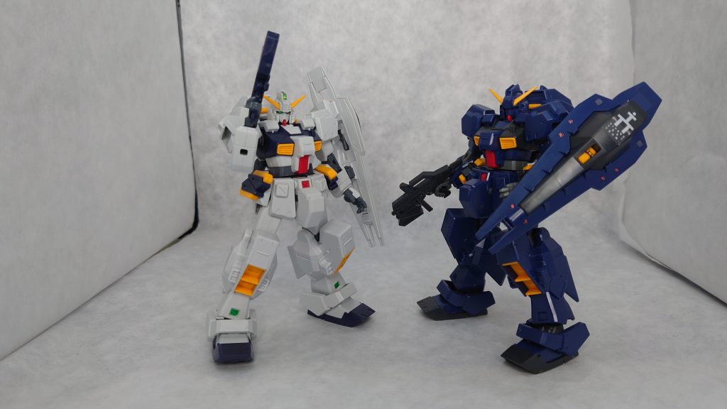 白色も良いですが、ティターンズカラーの方が明暗はっきりするので好きです☄️