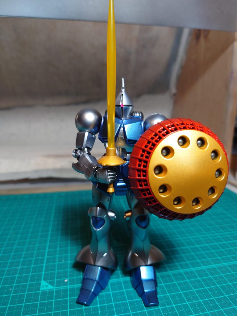HG　ギャン　シルバー塗装–5枚目/制作者：フィン工房