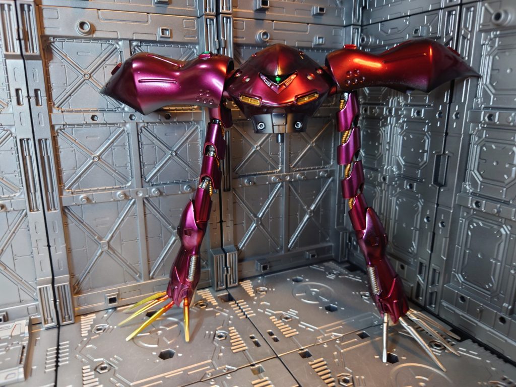 手や足がないだけで印象が大きく変わる機体！それがハイゴッグ！