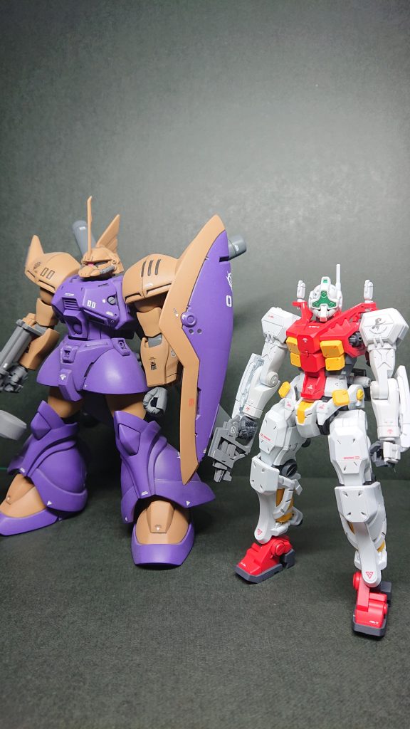 ゲルググといっしょ。ww撮影ブースがあれば横で撮影したのですがね~ (-_-;)