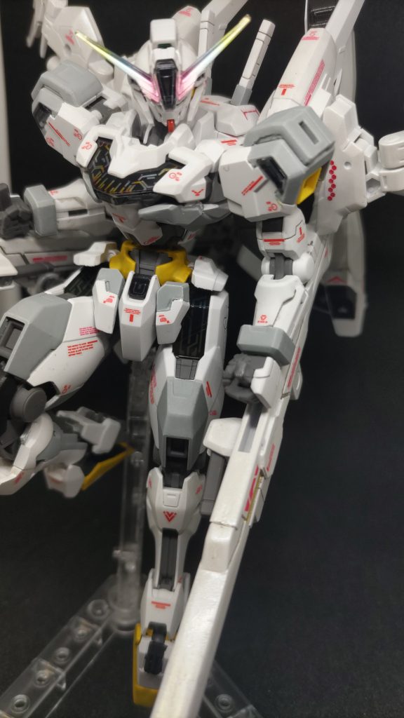 HGキャリバー　スノーホワイト