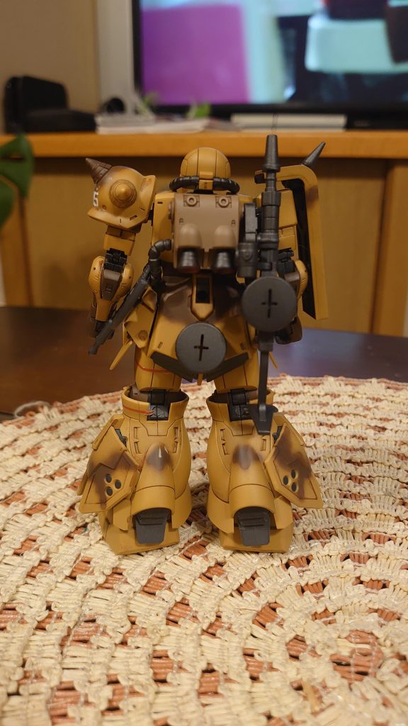 なかなかリアルなキットであきらかにシャーザクとは違う。(笑)