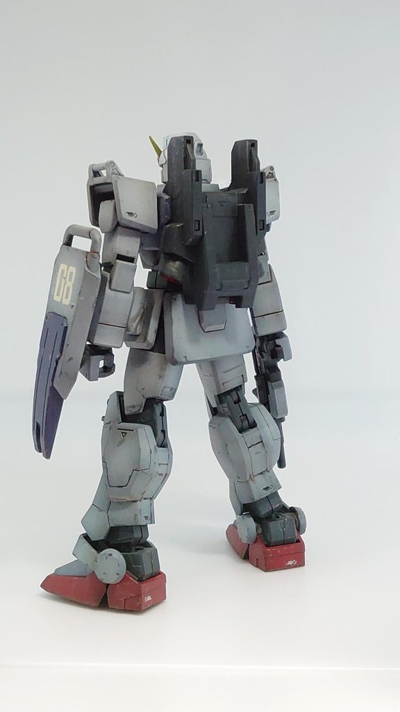 HGUC陸戦型ガンダム–3枚目/制作者：よっぴ猿