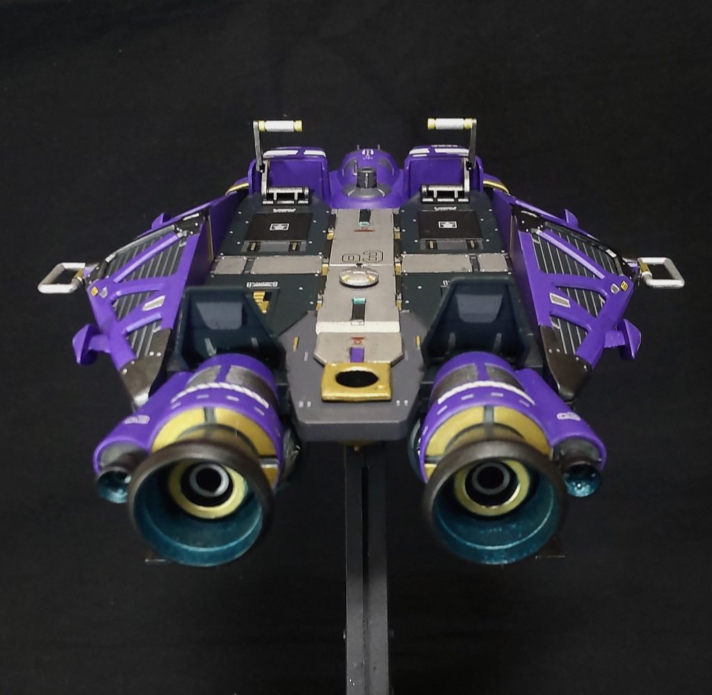 背面バーニア部をディテールに合わせて塗り分けてます。