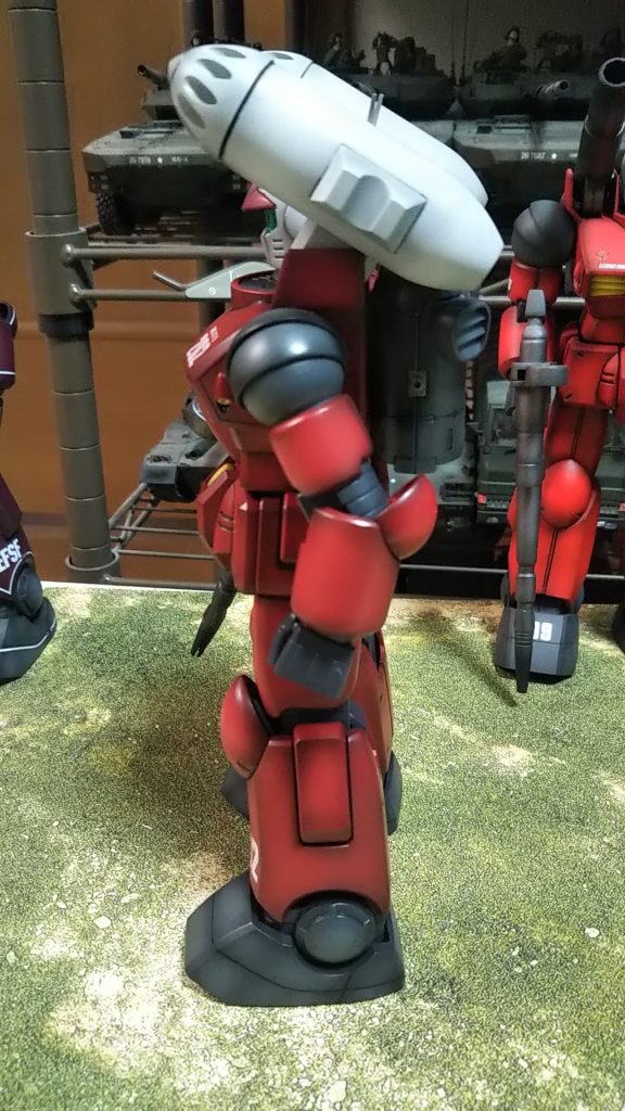 左側面💦ガンキヤノン作り易いMGですね💦