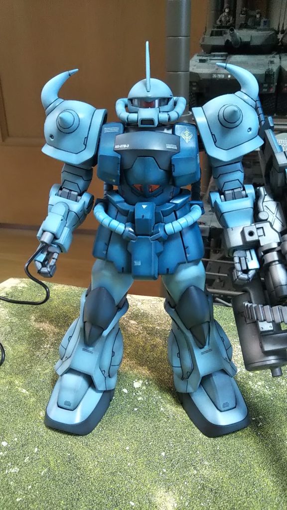 正面💦左が重くて傾いてないか？