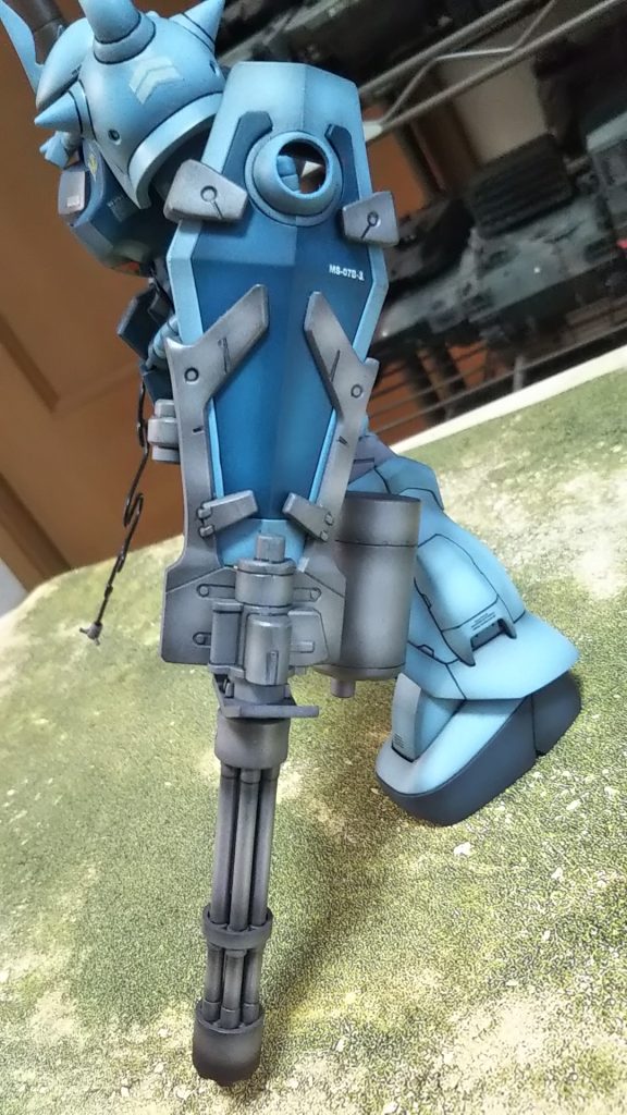 ガトリング砲とシールド💦