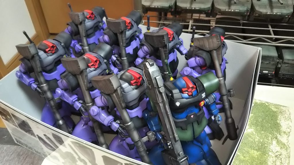 ノーマルリック・ドム7機とガトーリック・ドム確認前(合成や、AI生成で無いことをご確認ください💦)