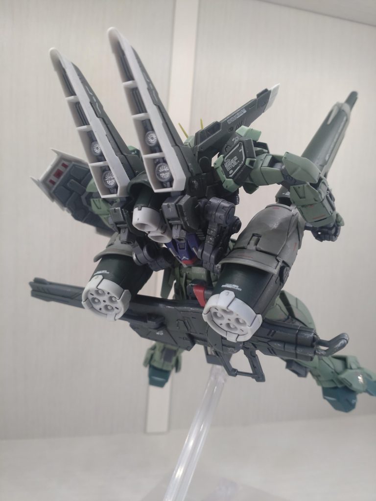 背後から∠(　˙-˙ &nbsp;)／