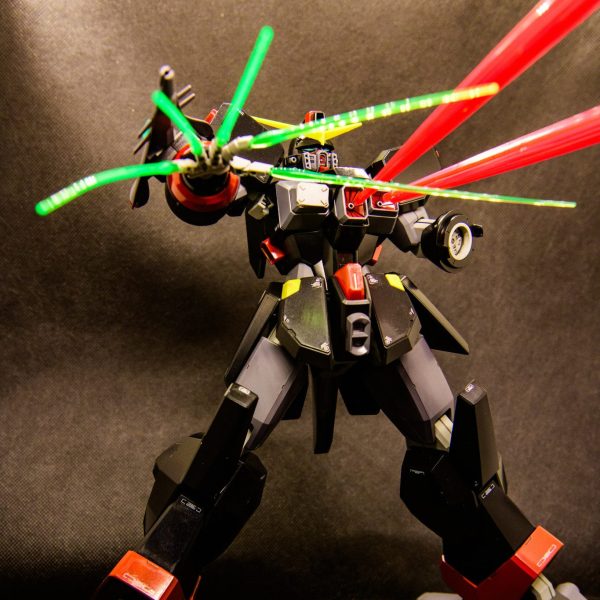 投稿20回目記念デストロイガンダム（修復中ver）