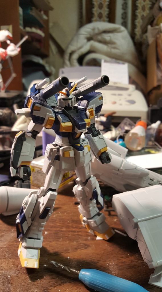 主にプラバンで情報量アップ、スジボリ、それにカラーイングの変更をしただけですが、結構楽しめた機体です。自分のお気に入りでもあります。