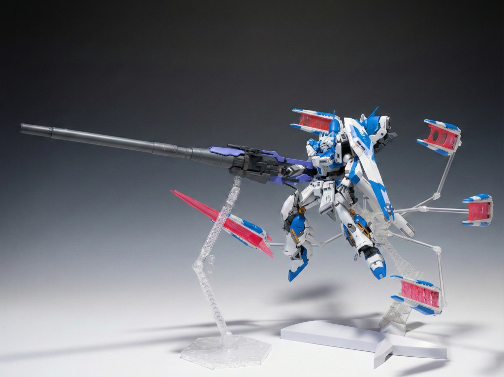 ハイパーメガバズーカランチャー装備長い・・・デカすぎんだろ・・・ハイパーメガバズーカランチャーもそのうちHi-νブルーで塗装したい。