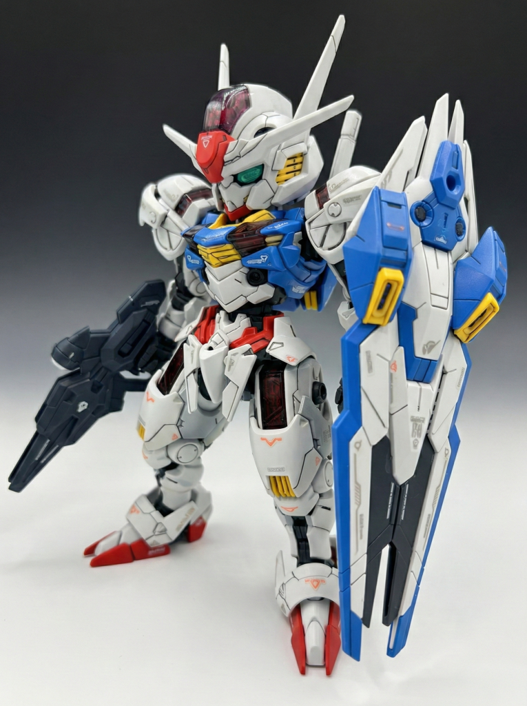 フル装備に。シールドのパーツ分割が凄いななんの。ベースパーツ無しで組み上げれるのは素晴らしい。なんでこう、エアリアルってカッコいいんだけどパッと見て女性らしいプロポーションって分かるんだろう、モビルスーツなのに。