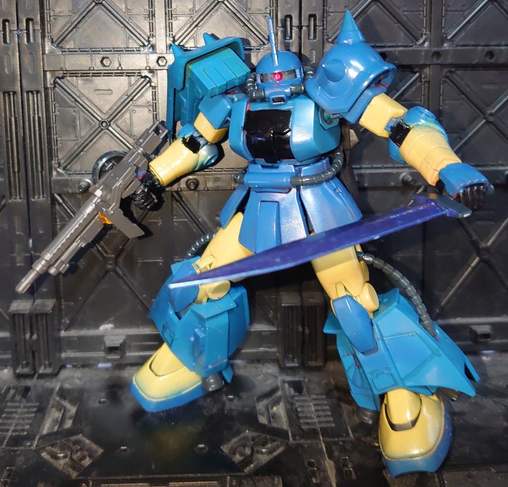 モノアイは100均一のジュエルシールギレンの野望で能力が近接寄りなので装備も近接戦闘装備