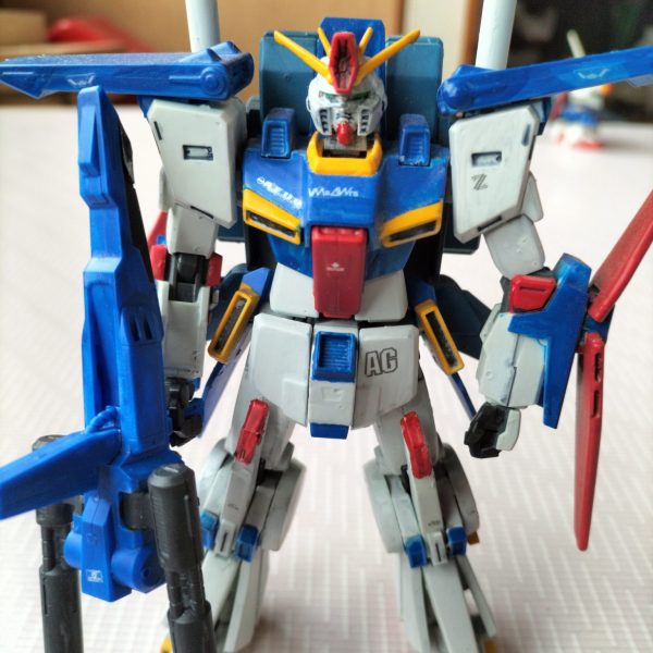 HGUCZZガンダム、部分塗装とスミ入れの追加等々