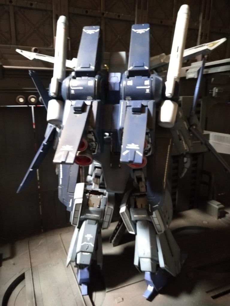 昔のＭＧのバックパックの方がこじんまりしてて、好きだったんですがねぇ？戸惑いませんでしたか、アレ？こんなに大きくＺＺのバックパックぽかったっけって。（笑）