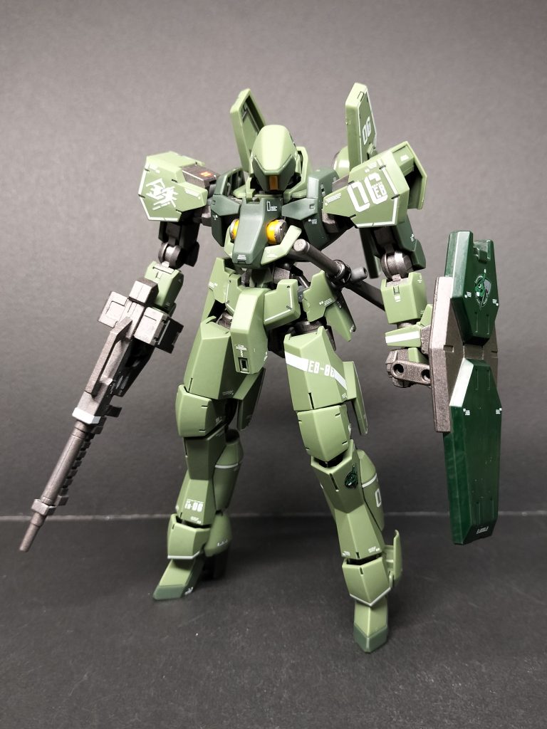 完成しました。途中、出張が入ったりなどで時間が掛かってしまいましたが、ようやく完成しました。