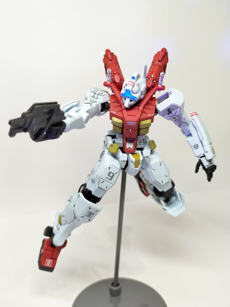 そして動かすとよりカッコよく見えるのがGQキット✨️ポージングが捗りますね(gandam-hand1)