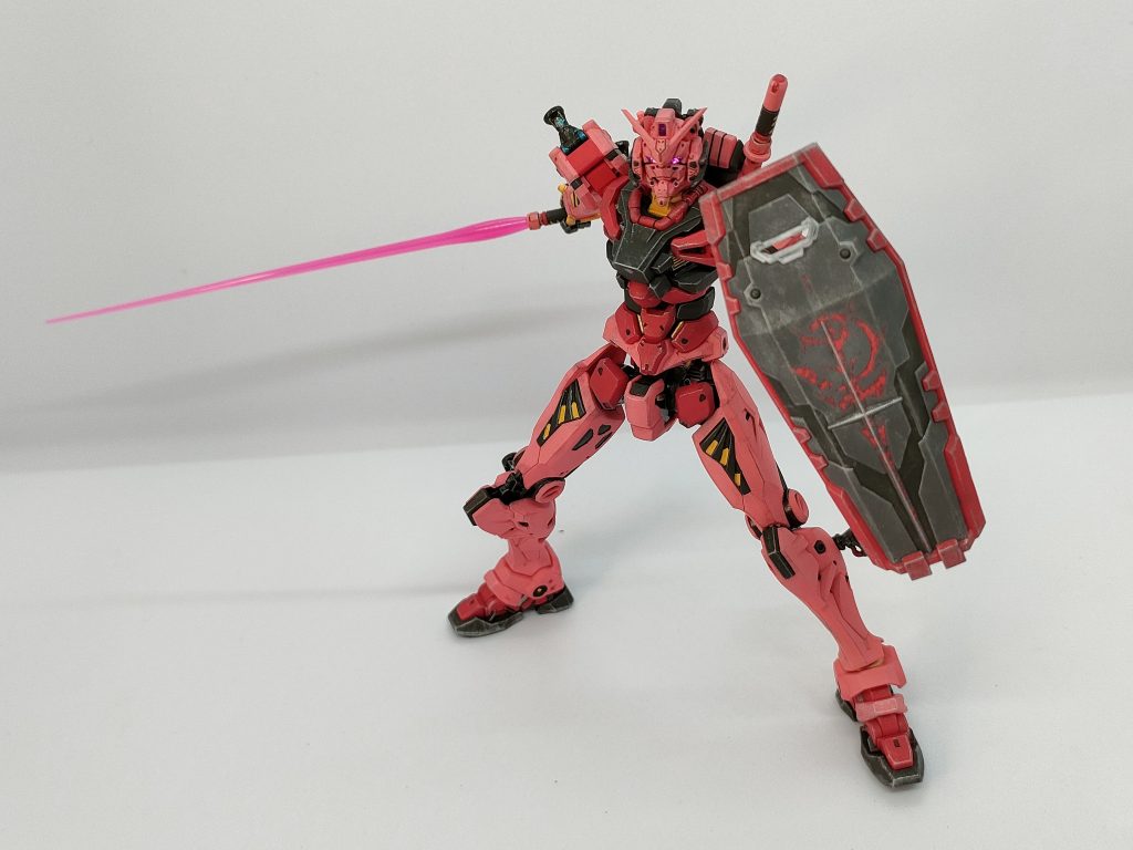 赤いガンダム–3枚目/制作者：Junexch