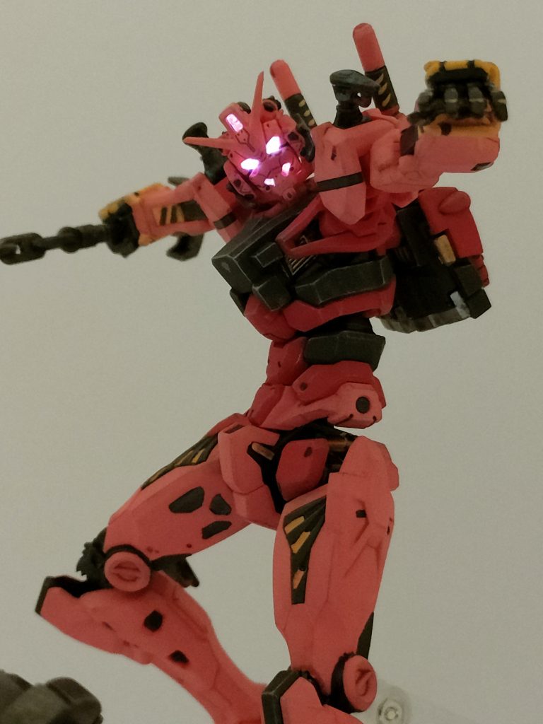 暗くしたらかなり光って見えるのに塗装があんまり分からない(笑)