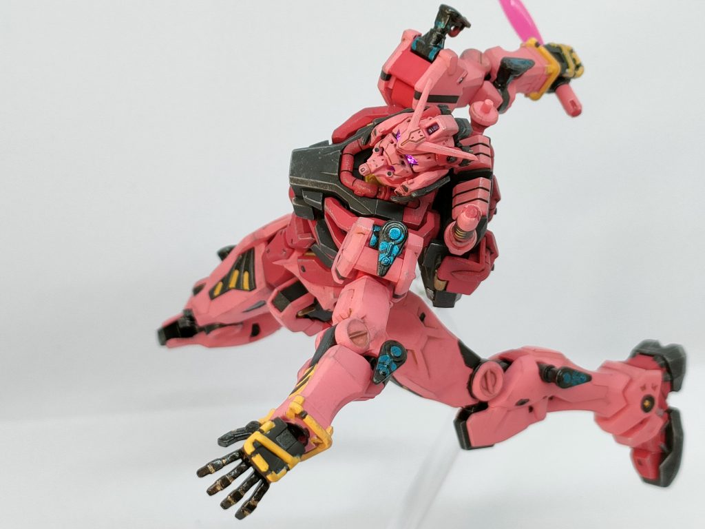 赤いガンダム–4枚目/制作者：Junexch