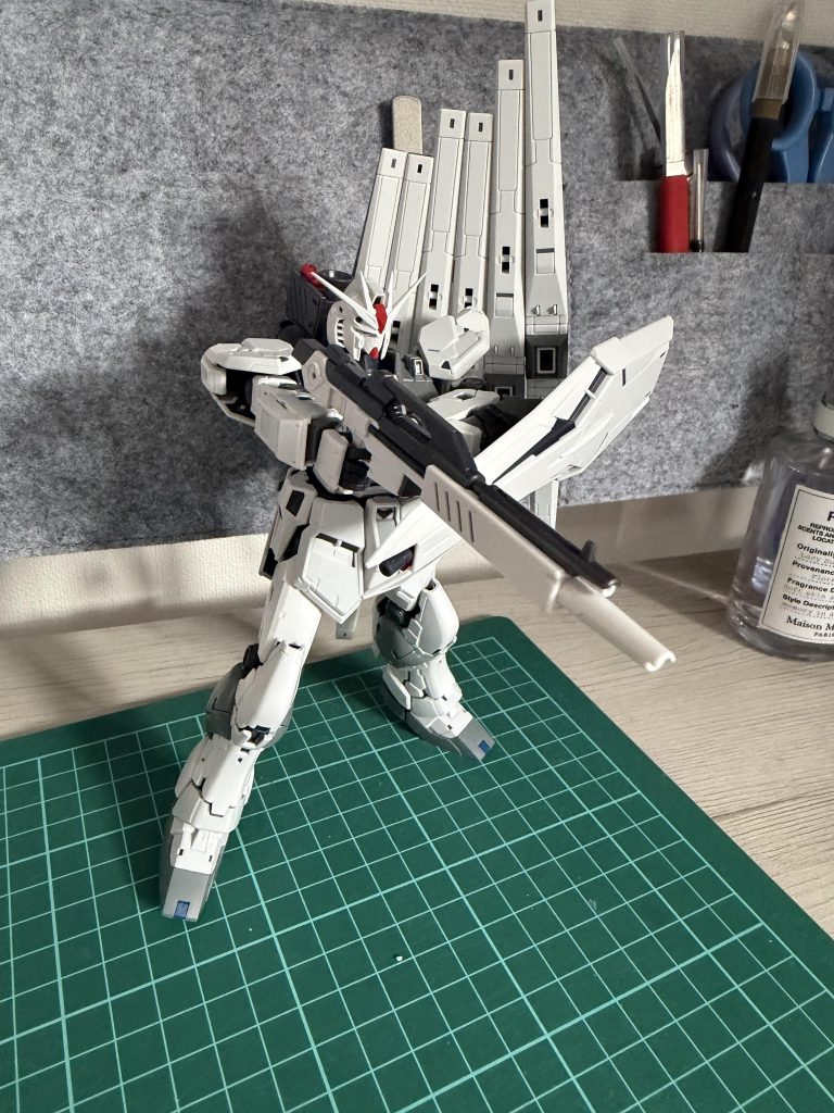 次は、キュベレイMgか、、サザビーＶｅｒ．kaかνガンダムのＶｅｒ．kaをつくりたいとおもいます