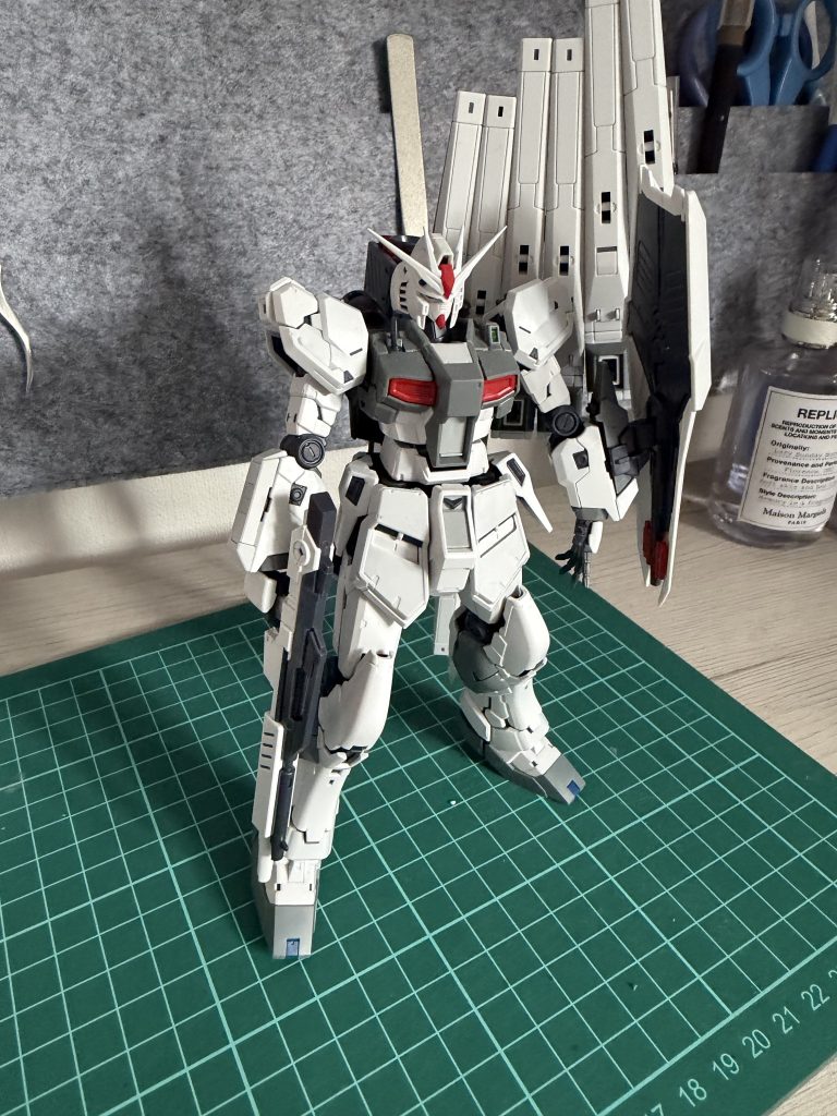 νガンダム ファーストロットカラー