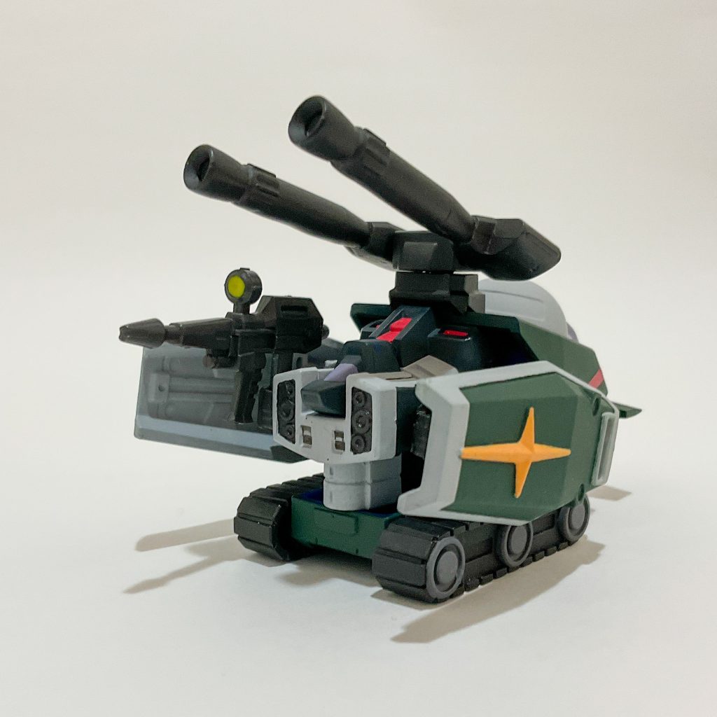 　Gブル　コアブロックも別パーツで再現されています。こちらも砲身の肉抜きをエポパテで埋めています。