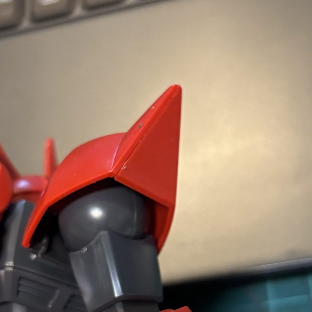 この肩はどうしても気になるので