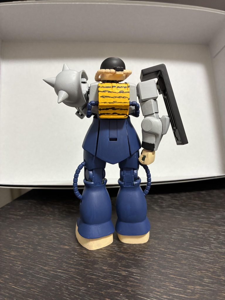 シタデルカラー筆塗りです。シールドはキックミットをイメージしました。