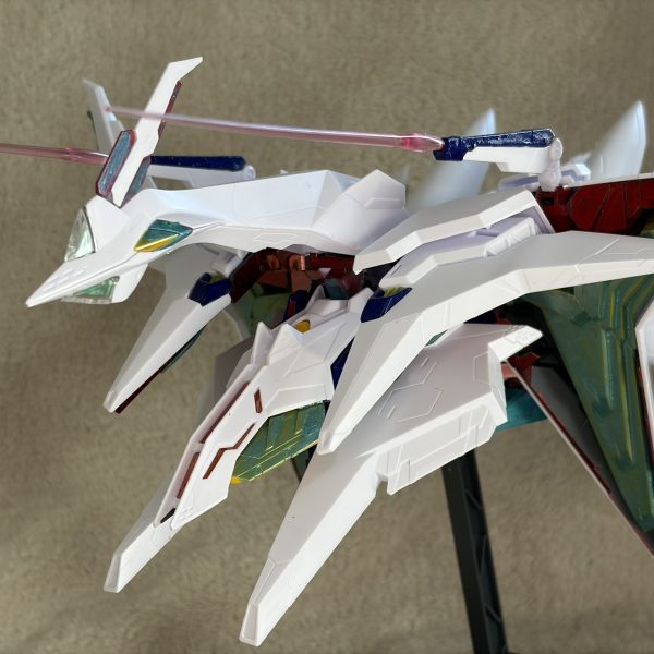 ペーネロペー超おススメです。&nbsp;■キルケーの魔女公開からもう3週目ですね。まだまだ多くの方に見て欲しいですね！（自分も4回目いつ行くか調整中）■ペーネロペーは、作りが良くわからなかったが、プラモ買って良かった！とてつもないなこれ！（おそらく、、、サイバーフォーミュラ入っていると思う。。。）オデュッセウスガンダムは、、、今後ペーネロペーとして生きていくので、この写真で最後になるような気がする。。。。■白部分をシルバーに塗る予定であるが、作る過程でシルバーの輝きが落ちそうなので、今回は作ってから塗る！■最終的に、フライト・フォームがお気に入りになると思うが、、、なんと、FFユニットに一目惚れ・・・・。これ、木馬にも見えるし、ドダイにも見えるし、騎馬にも見えるし、、、熱いな～。ペーネロペー超おススメです。（7枚目）