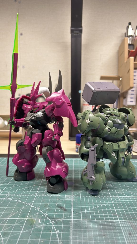 構想初期。もともとは中古ショップにあった素組みをそれぞれ購入し別々に保管してましたが、デザイナーが同一人物だと分かったことがミキシングしようと思った切っ掛けです。