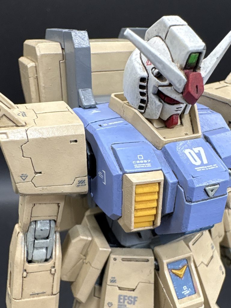 彩度を抑えたパステルカラーっぽい配色も面白いと思いました!