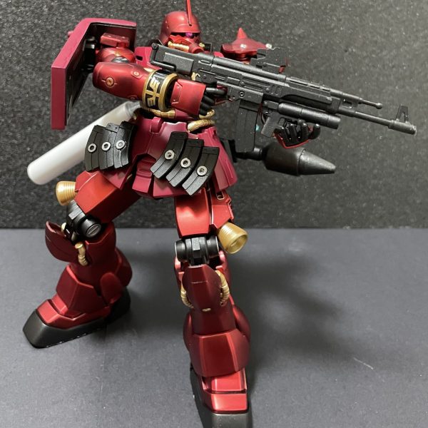 HGギラ・ズール　フル・フロンタル専用機