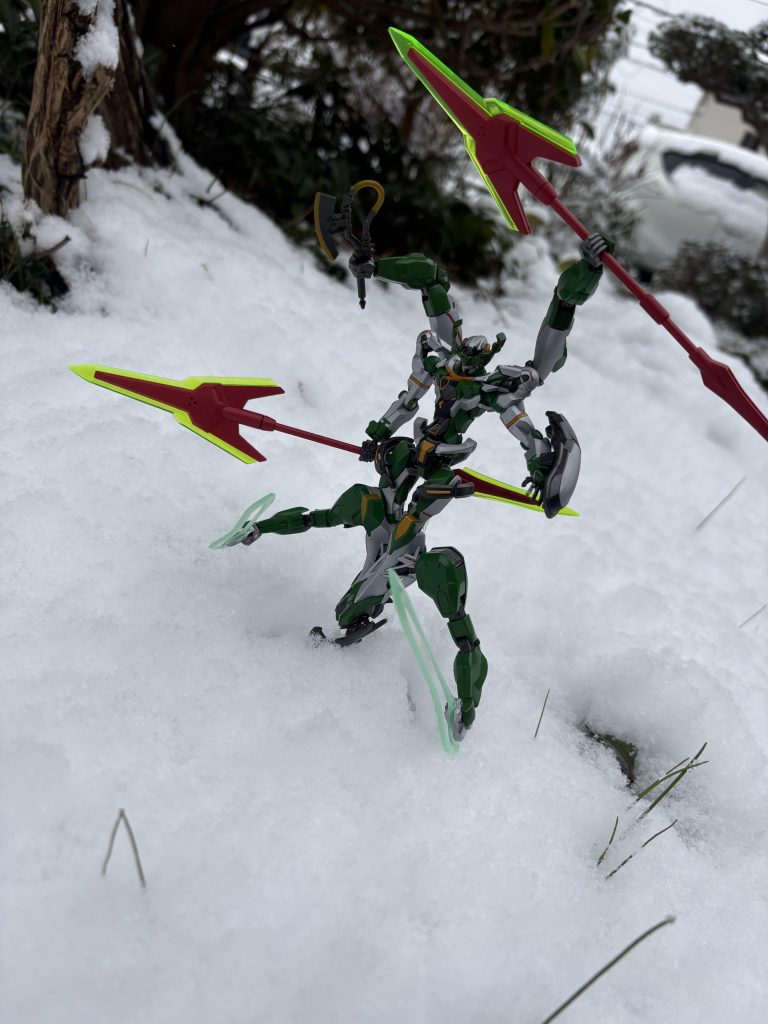 加えてエヴァ風ジークアクスことエヴァmark14の方も撮影してみました〜相変わらず腕がキモい笑