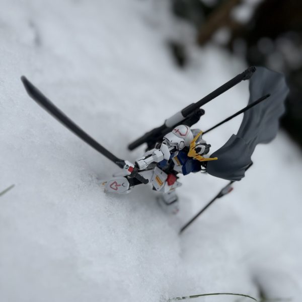 極寒！雪野外撮影withガンプラ♪